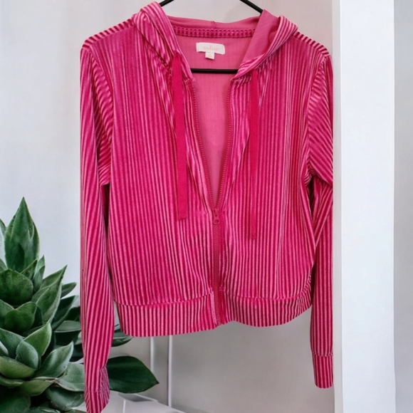 Colsie Hot Pink Velour Full Zip up Ribbed Sweatshirt - Picture 2 of 7